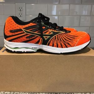 Men’s Mizuno Wave Sayonara 4  Size 7 NWT